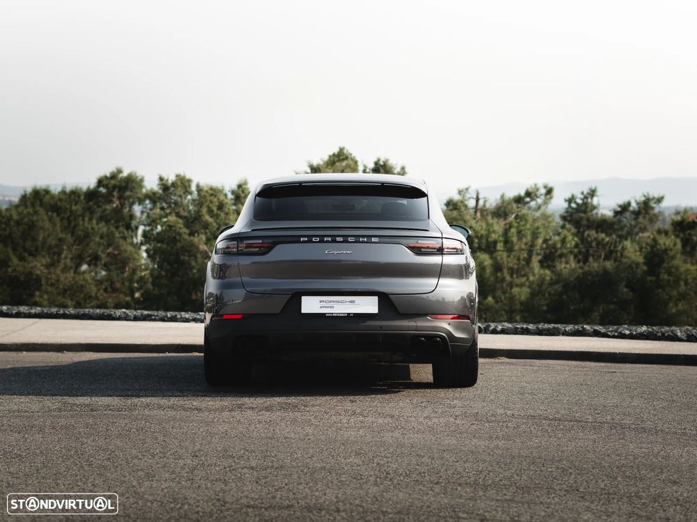 Porsche Cayenne Coupé E-Hybrid - 6