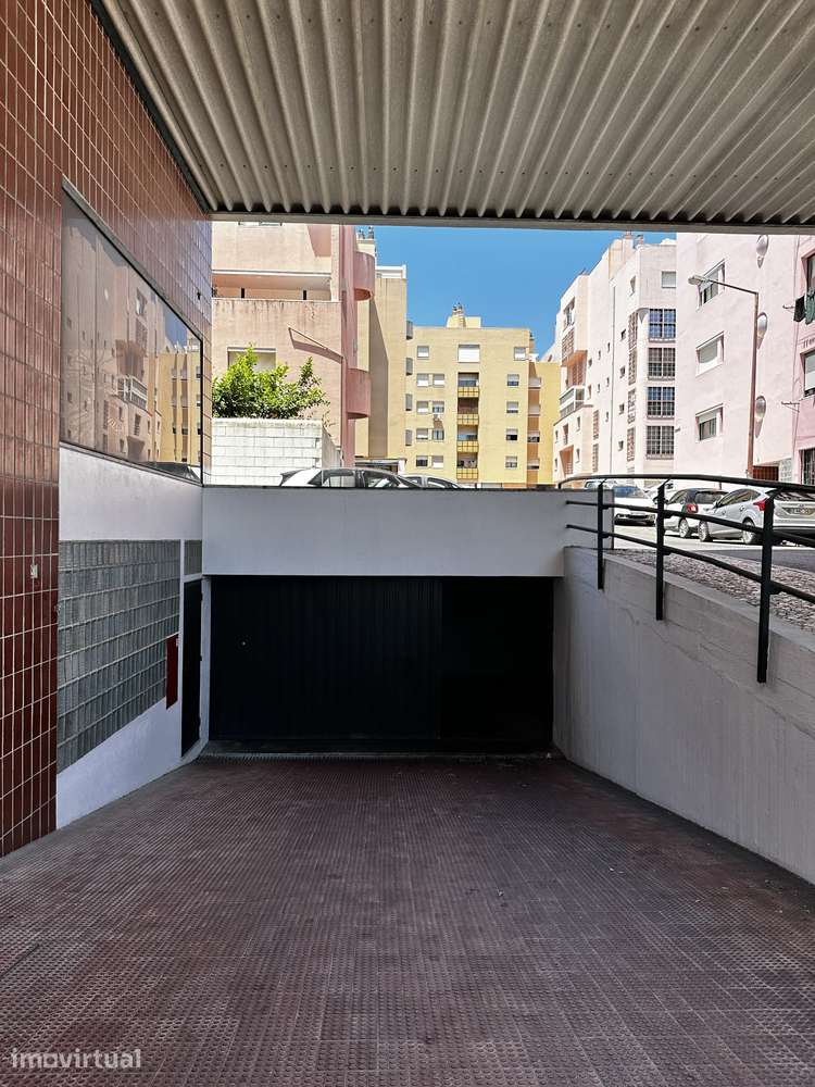 Garagem no Restelo junto ao Business Center - Grande imagem: 4/4