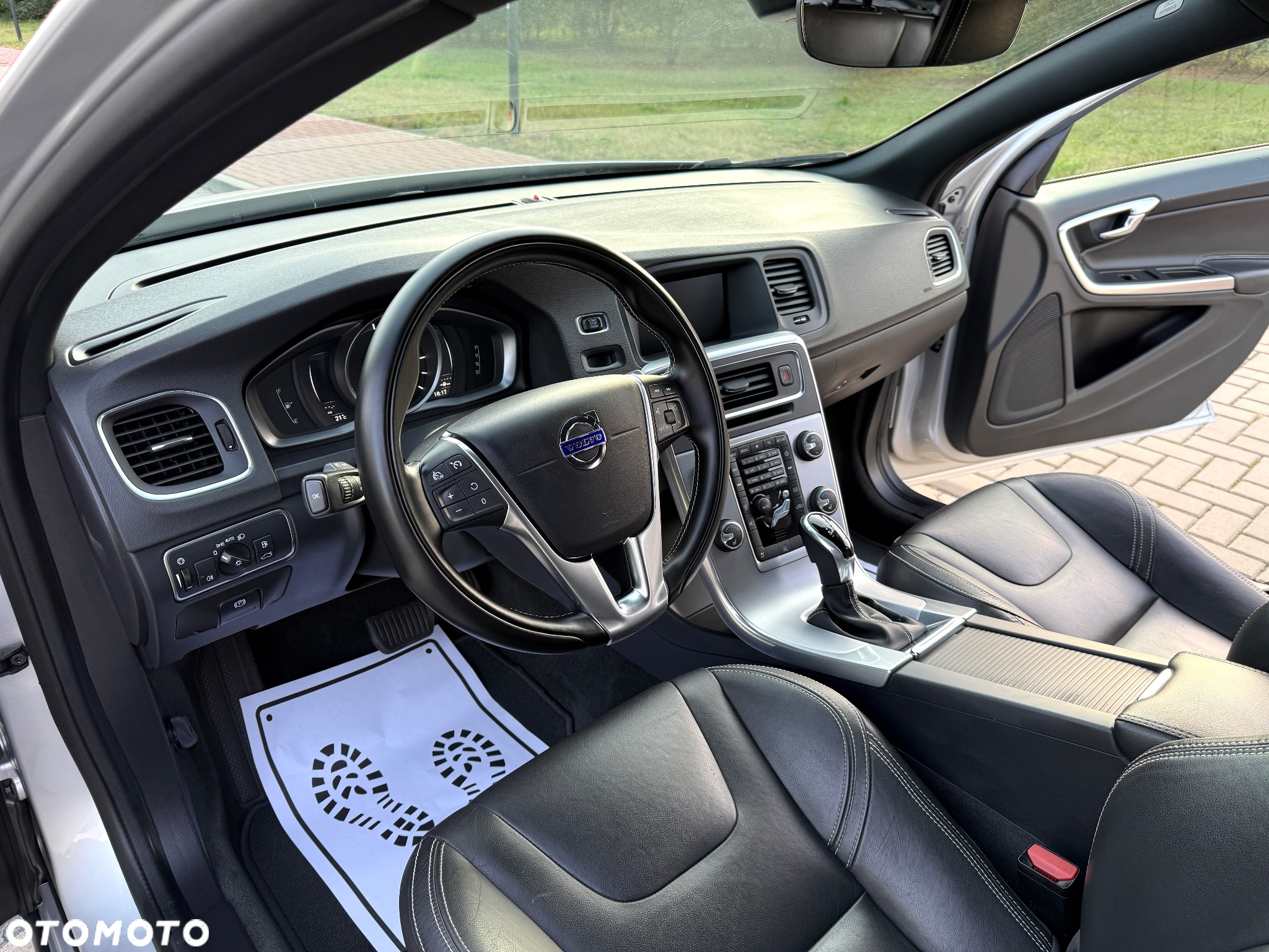 Volvo V60 D3 Geartronic Kinetic - 15