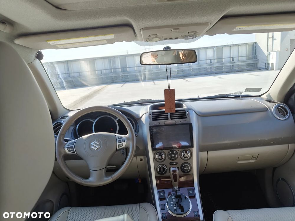 Suzuki Grand Vitara 2.7 V6 - 6
