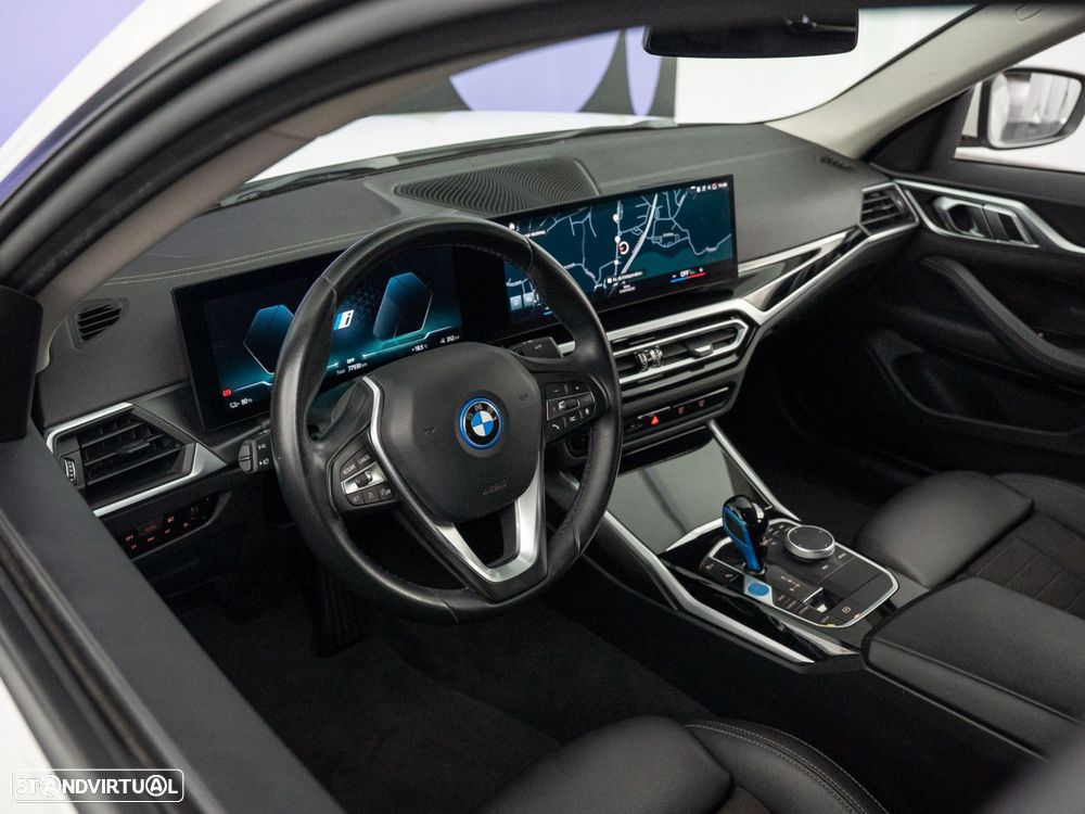 BMW i4 eDrive40 — fotografia 14