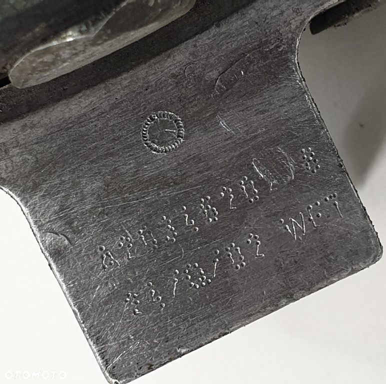 KRZYŻAK DRĄŻEK KOLUMNY MERCEDES W203 - 2