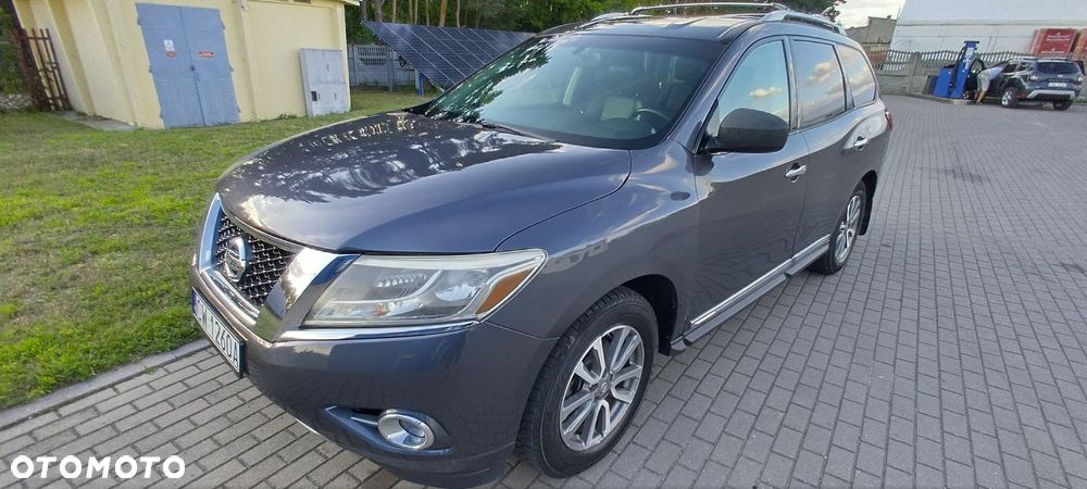 Nissan Pathfinder 3.0 D V6 LE EU5 - 2