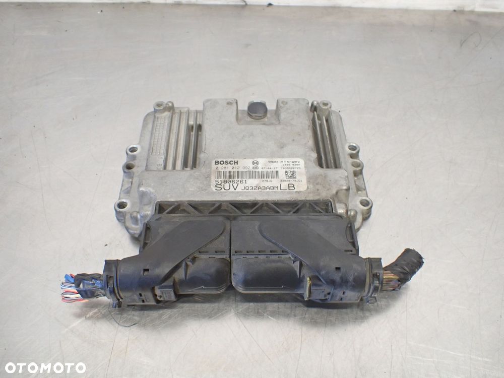 KOMPUTER SILNIKA FIAT SEDICI 1.9 51806261 - 2