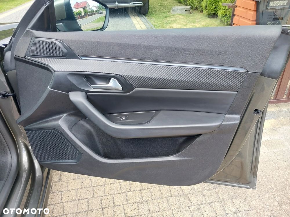 Peugeot 508 BlueHDi 160 EAT8 Allure Business-Paket - 26