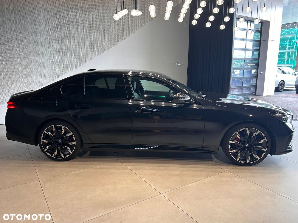 BMW Seria 5 540d xDrive mHEV - 8