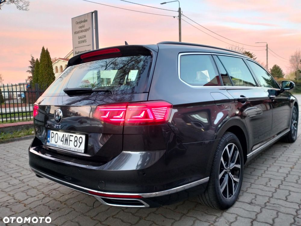 Volkswagen Passat - 14