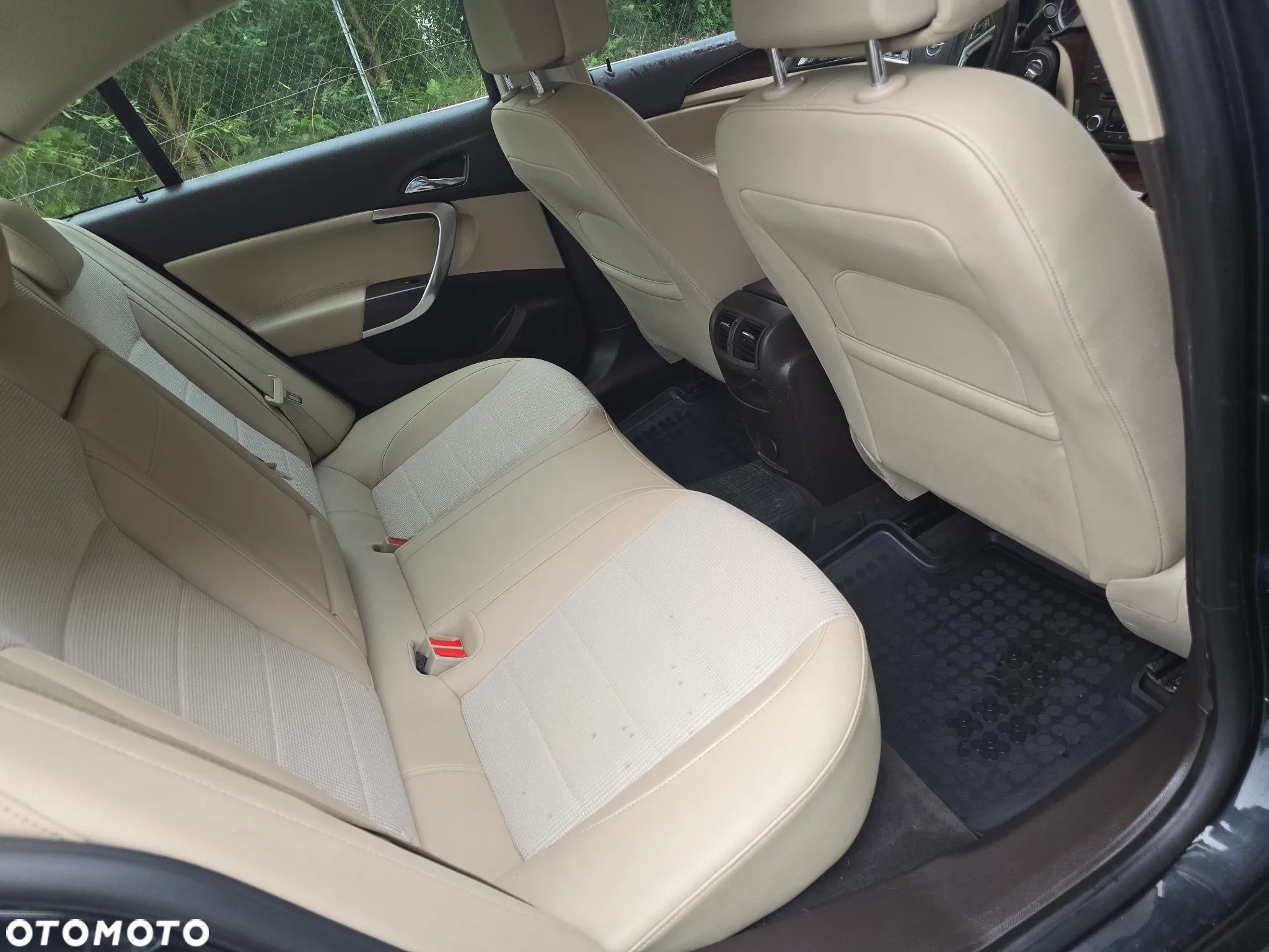 Opel Insignia 1.6 T Cosmo - 15