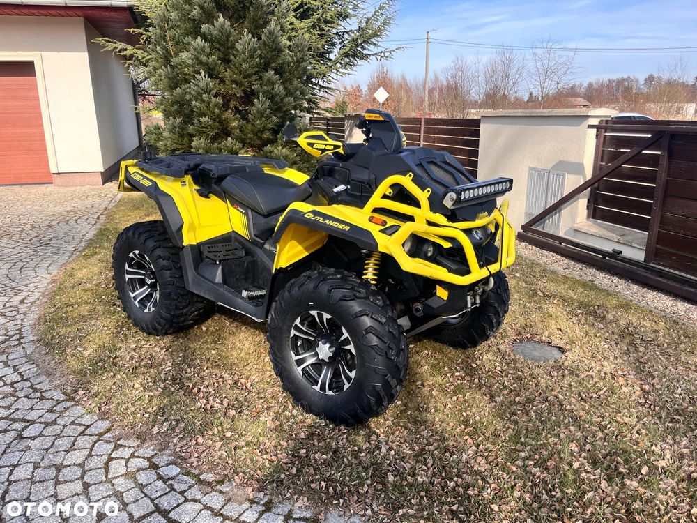 Can-Am Outlander - 1