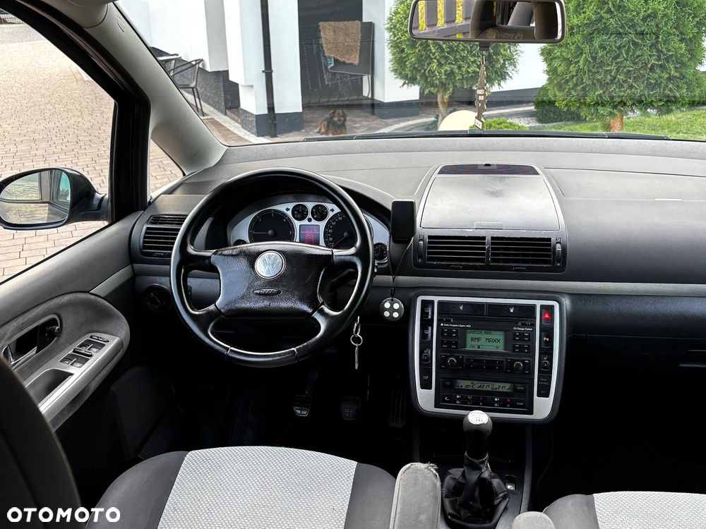 Volkswagen Sharan 2.0 TDI Highline - 24
