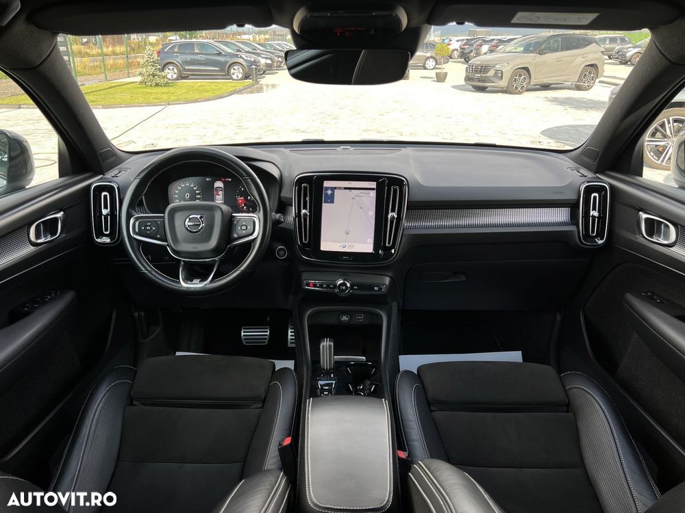 Volvo XC 40 D4 AWD Geartronic R-Design - 4