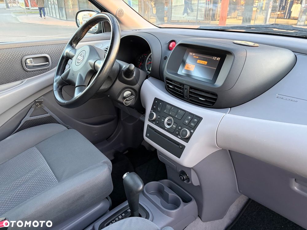 Nissan Almera Tino acenta PLUS - 11