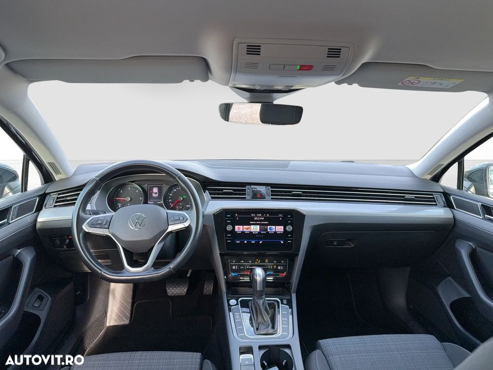 Volkswagen Passat 2.0 TDI DSG Comfortline - 11