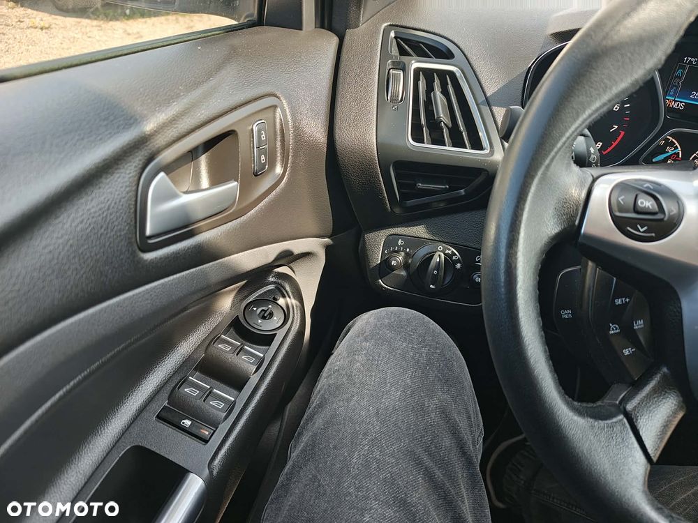 Ford Kuga 1.5 EcoBoost 4x4 Titanium - 20