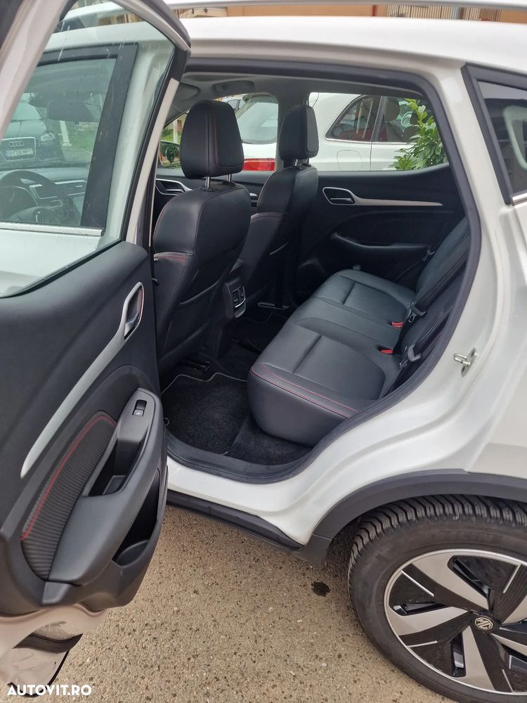MG ZS EV Maximal Luxury - 11