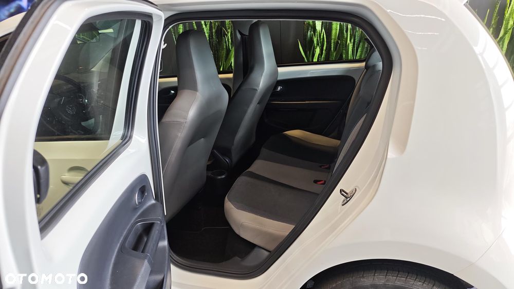 Volkswagen up! BlueMotion Technology move - 14