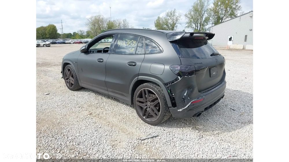 Mercedes-Benz GLA - 3