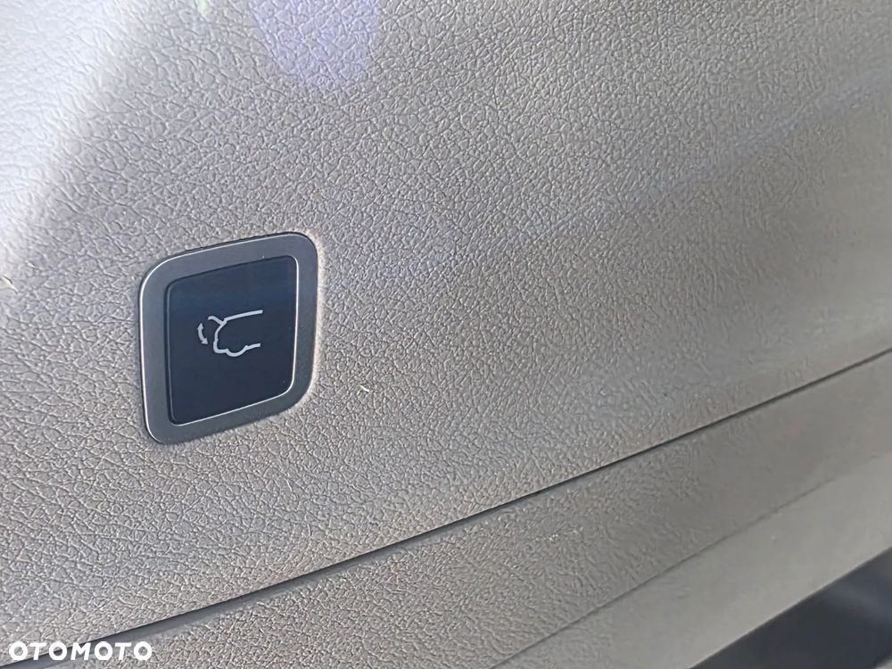 Chrysler Pacifica - 24