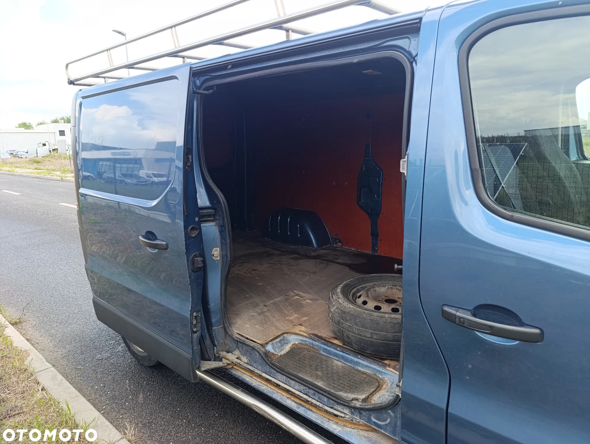 Opel Vivaro - 9