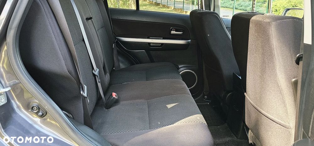 Suzuki Grand Vitara 1.9 DDiS Premium EU5 - 19