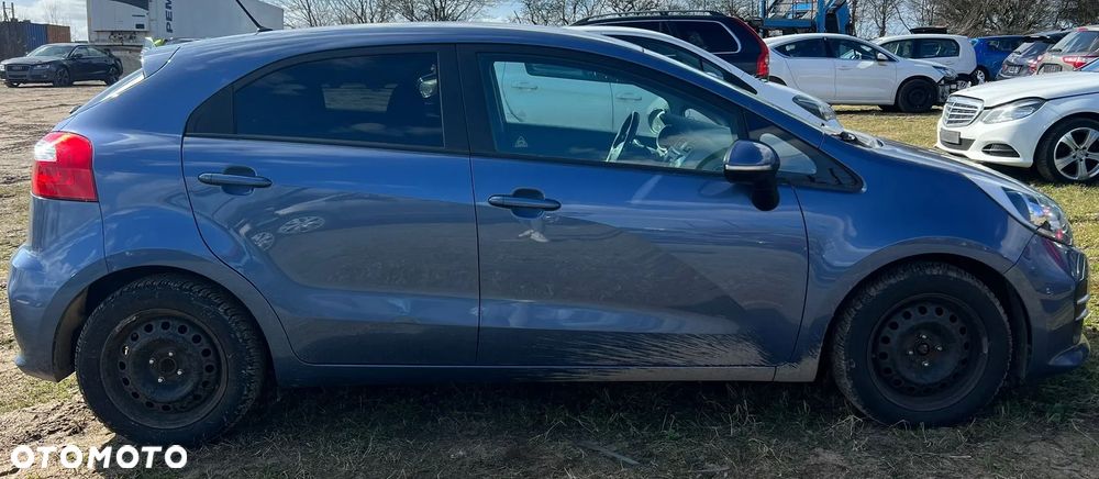 Kia Rio 1.2 Attract - 4