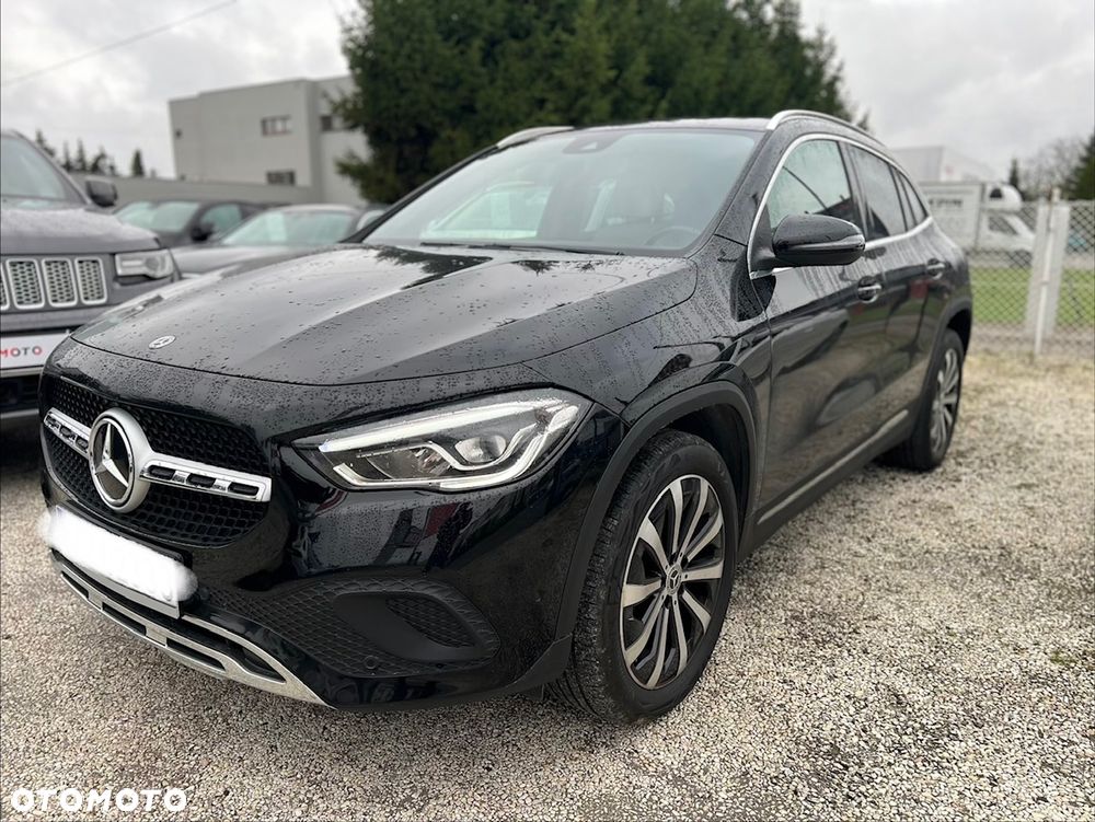 Mercedes-Benz GLA 180 d 8G-DCT Special Edition - 3