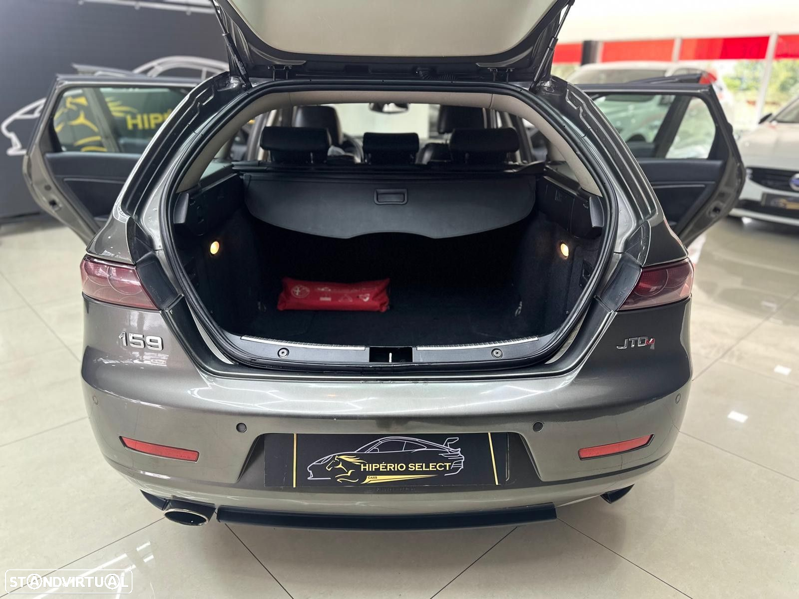 Alfa Romeo 159 Sportwagon 1.9 JTDm 16V Sportiva - 13