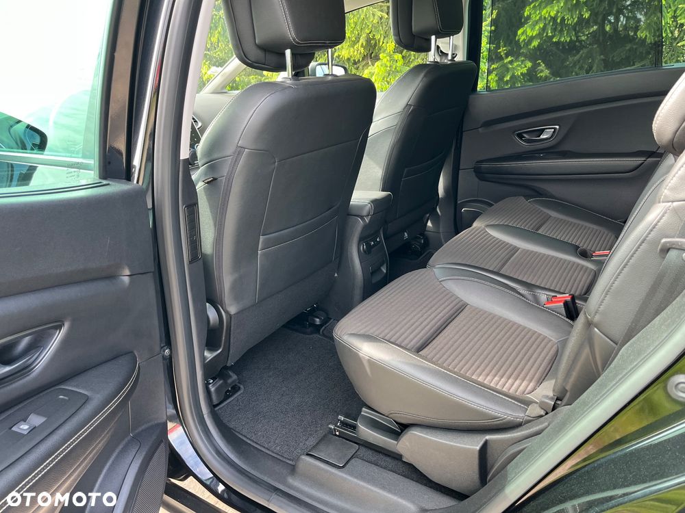 Renault Grand Scenic - 26