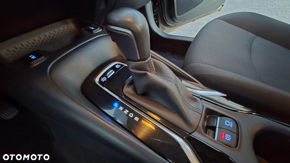 Toyota Corolla 1.8 Hybrid Comfort - 34