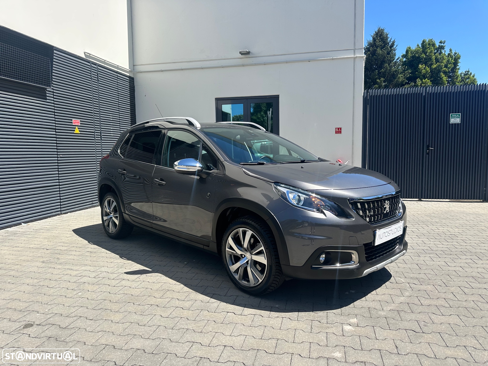 Peugeot 2008 PureTech 110 GPF Stop&Start EAT6 Crossway - 4