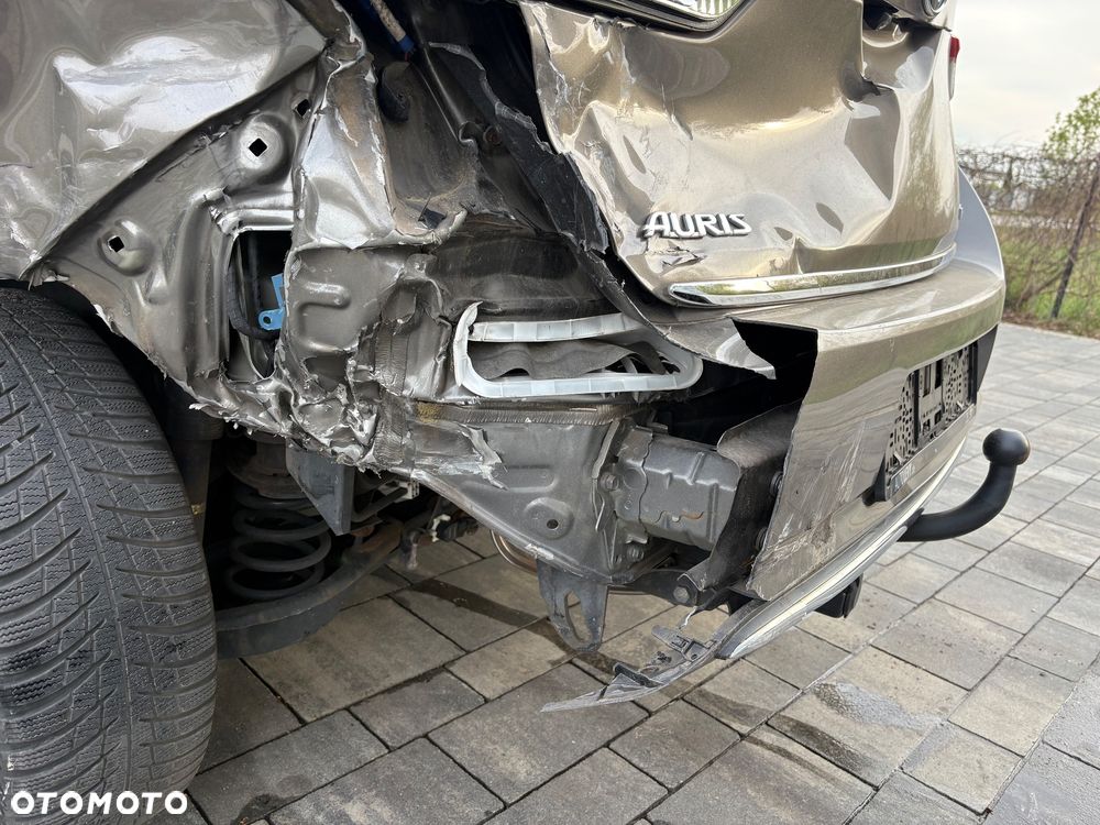 Toyota Auris - 25