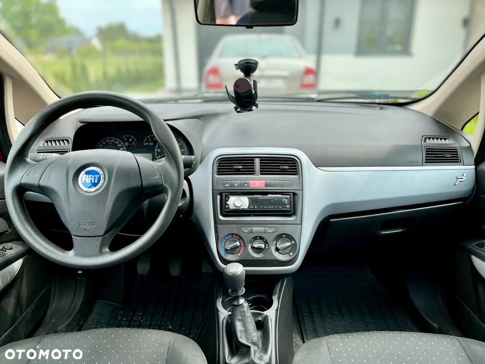 Fiat Grande Punto - 8