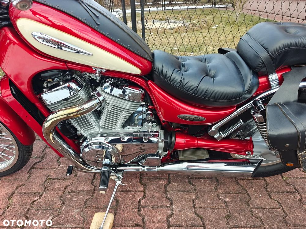 Suzuki Intruder - 21