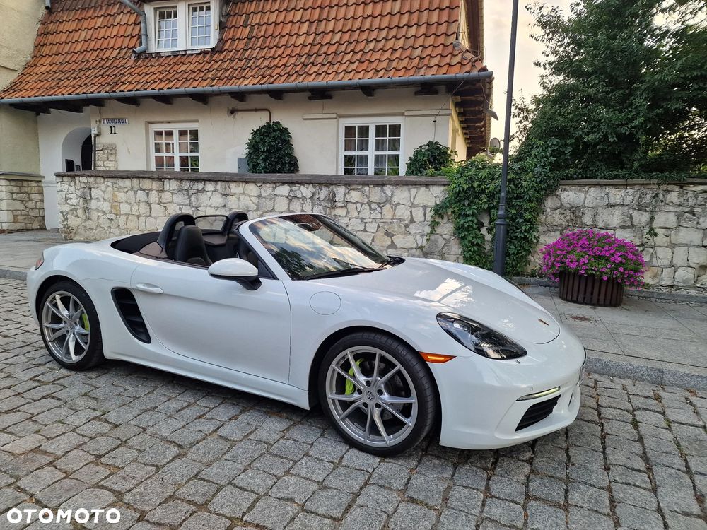 Porsche 718 Boxster - 1