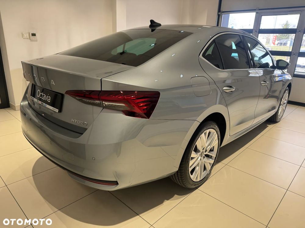 Skoda Octavia 1.5 TSI mHEV Drive Selection DSG - 4