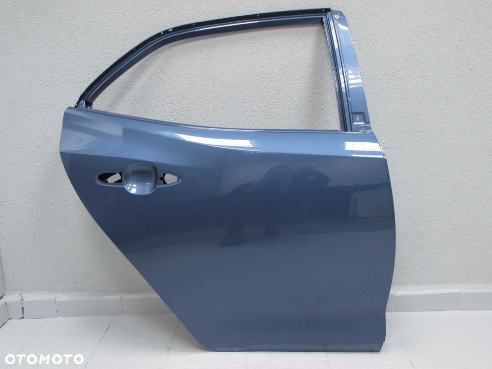 TOYOTA COROLLA E21 XII HATCHBACK SEDAN 19-23 DRZWI TYL PRAWE - 2