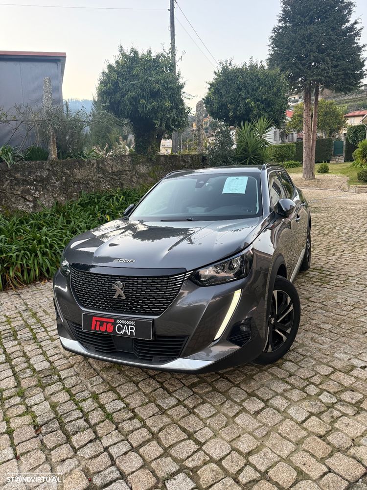 Peugeot 2008 1.2 PureTech Allure - 3