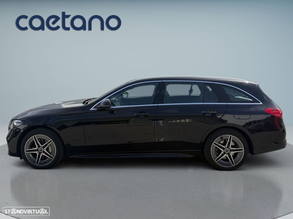 Mercedes-Benz C 300 e AMG Line — fotografia 4