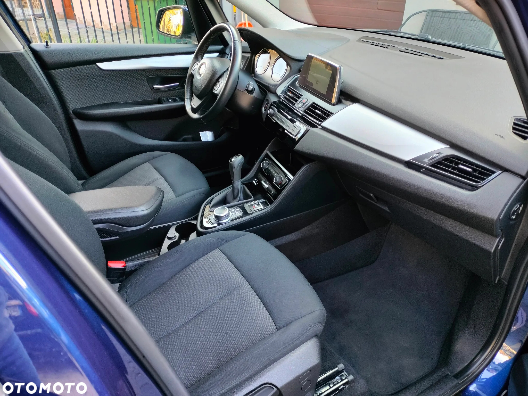 BMW Seria 2 218i Active Tourer - 6