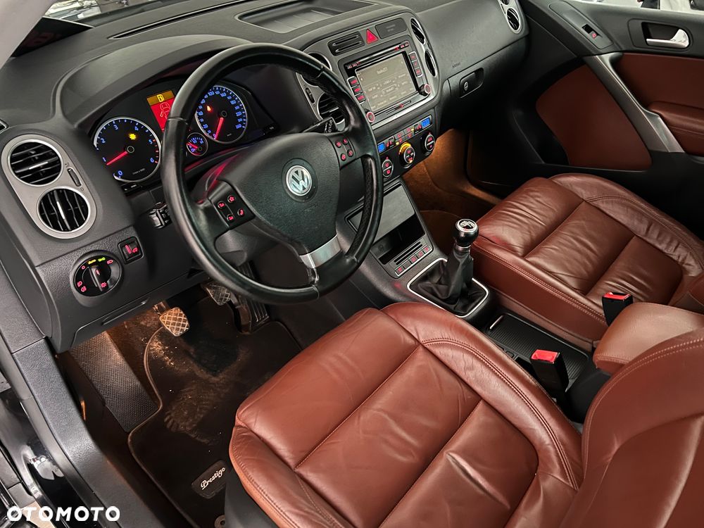 Volkswagen Tiguan 2.0 TDI DPF BlueMotion Technology Freestyle - 16