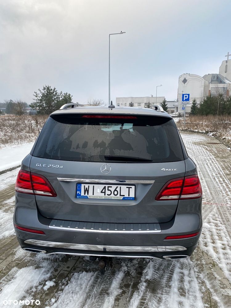 Mercedes-Benz GLE 250 d 4-Matic - 8