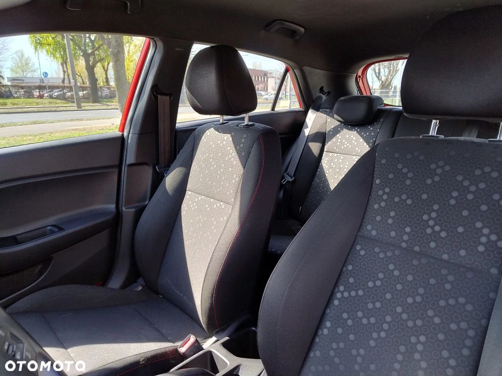 Hyundai i20 blue 1.4 Active Select - 12