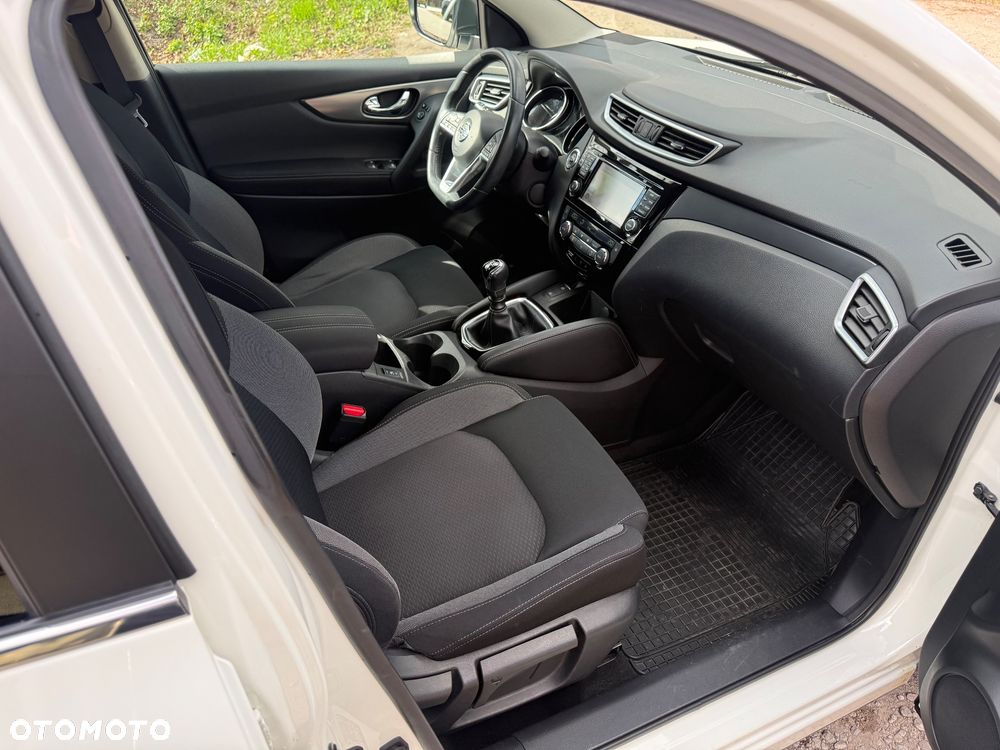 Nissan Qashqai 1.2 DIG-T N-Connecta EU6 - 13