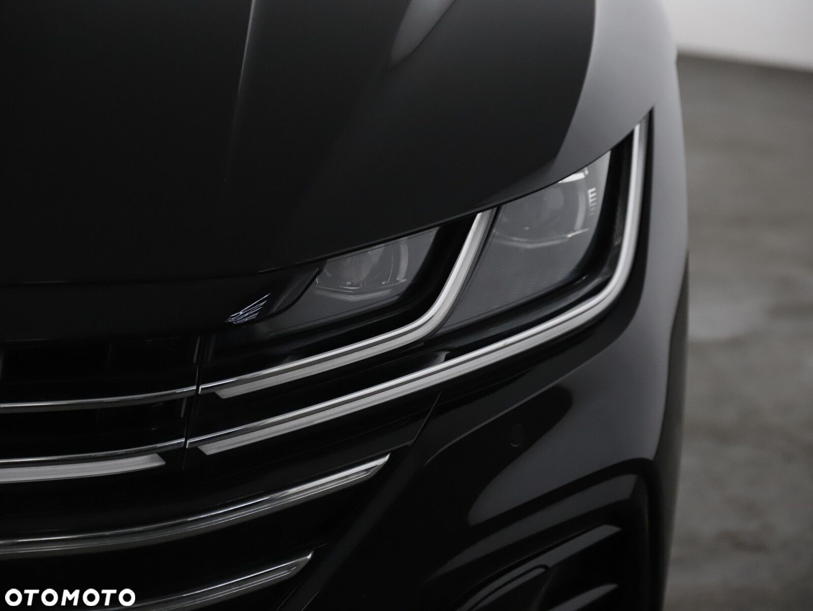 Volkswagen Arteon 2.0 TSI R-Line DSG - 26