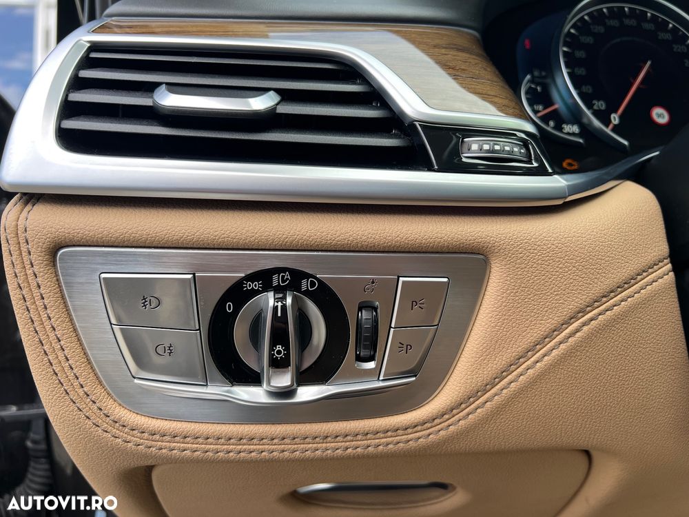 BMW Seria 7 730d xDrive - 15