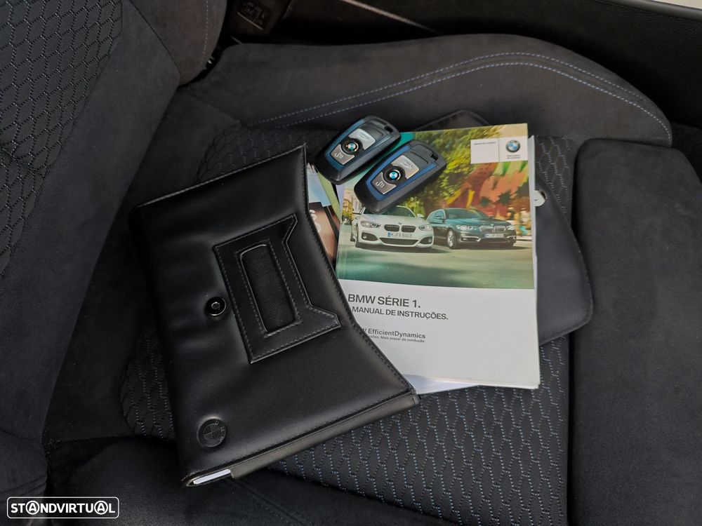BMW 116 d Pack M - 21