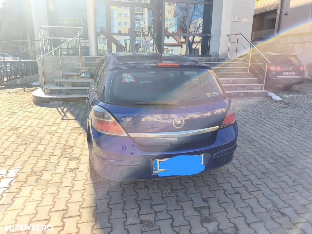 Opel Astra 1.7 CDTi Cosmo - 1