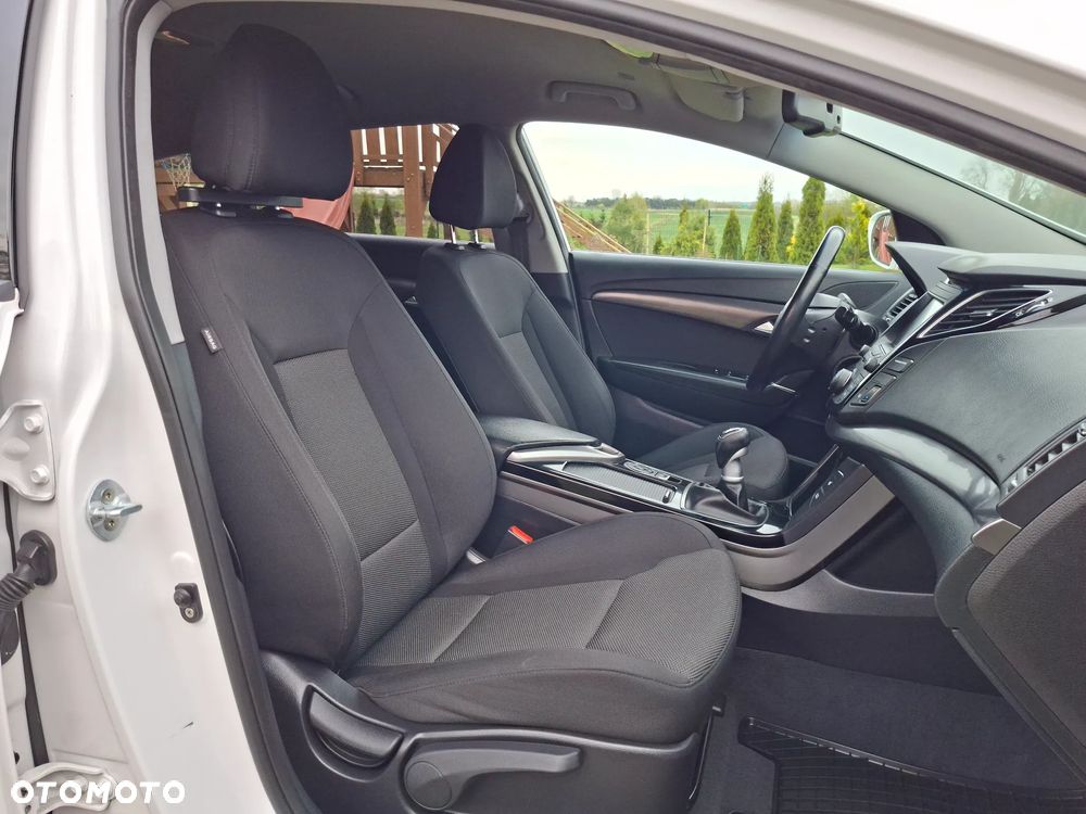 Hyundai i40 Kombi 1.7 CRDi Premium - 34