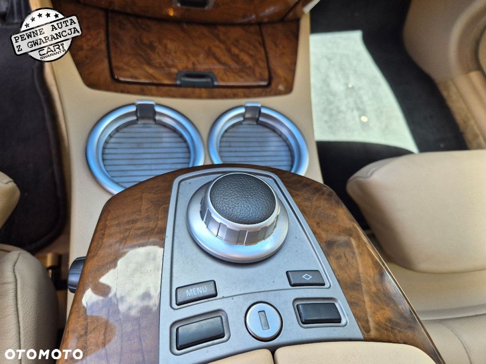 BMW Seria 7 - 29