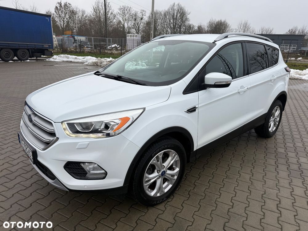 Ford Kuga 1.5 EcoBoost 2x4 Cool & Connect - 4